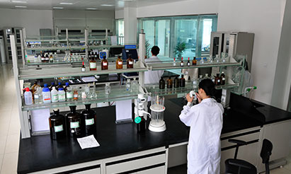 中(zhong)心實驗(yàn)室